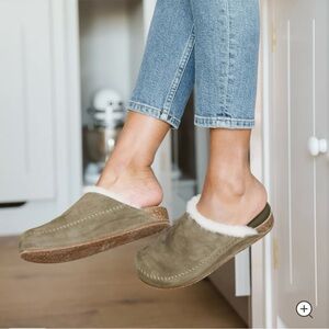 NEW sold out Jenni Kayne Shearling Moc Clogs Laurel sz 40 or 10 Birkenstock ish